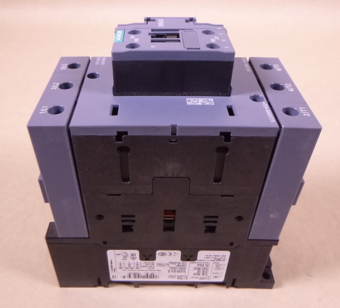 Siemens 3RT2046-1AK60 Contactor 95 Amp 400V 45kW 1NO 1NC , 110/120V 50/60Hz