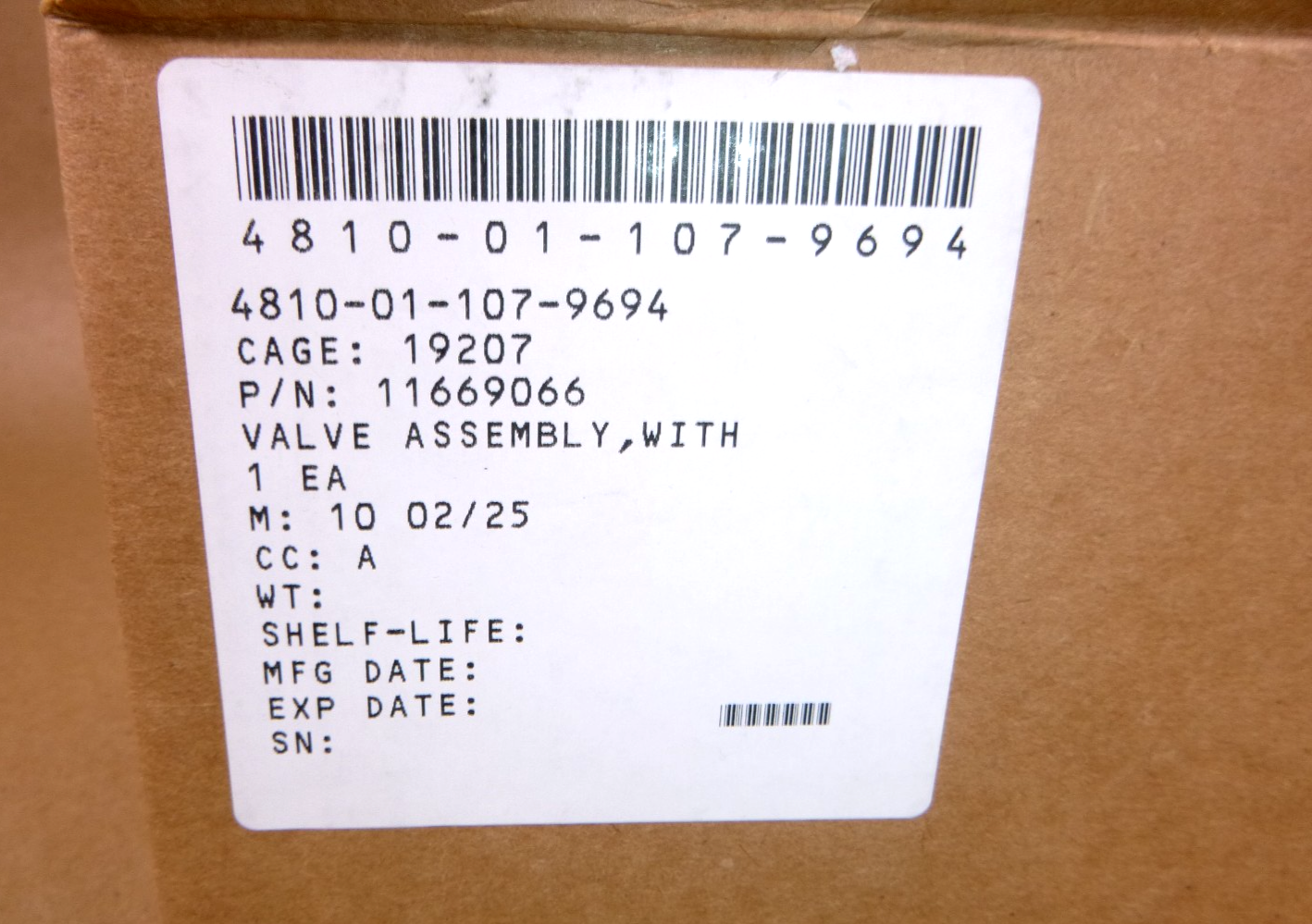 M813 M939 Dash Mount Valve Trailer Air Brake Control 11669066, 4810-01-107-9694 | Genuine M35 Military Truck Parts and M939 Cargo Truck Surplus Parts