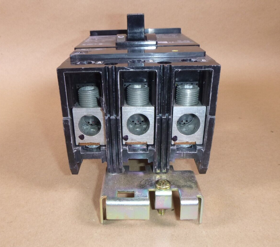 New Square D KA36225, I-Line Plug-In Molded Case Circuit Breaker 225A 3P 600V | Electrical MRO Replacement Parts &amp; Components and Commercial Electrical Supplies Company