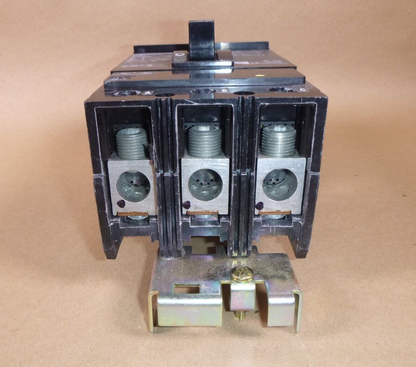 New Square D KA36225, I-Line Plug-In Molded Case Circuit Breaker 225A 3P 600V | Electrical MRO Replacement Parts &amp; Components and Commercial Electrical Supplies Company