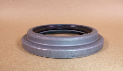 CR Seal 31284 CRWH2 Oil Seal, 3.125" ID 4.562" OD 0.750" W, Nitrile Rubber