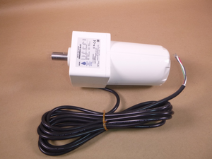 FPW690S2-36 Oriental Motor 1/8 HP Gear Motor 36:1 Ratio Three Phase 230 Volt *DAMAGE* | Industrial Electric Motors, Pumps & Parts