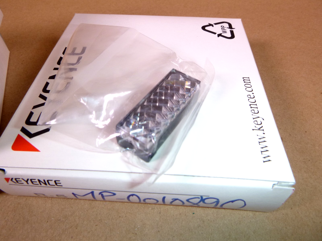 Keyence R-5 Micro Reflector For Keyence PZ2-61 & PZ-M61 Sensors (Lot of 4) | Electrical MRO Replacement Parts & Components and Commercial Electrical Supplies Company