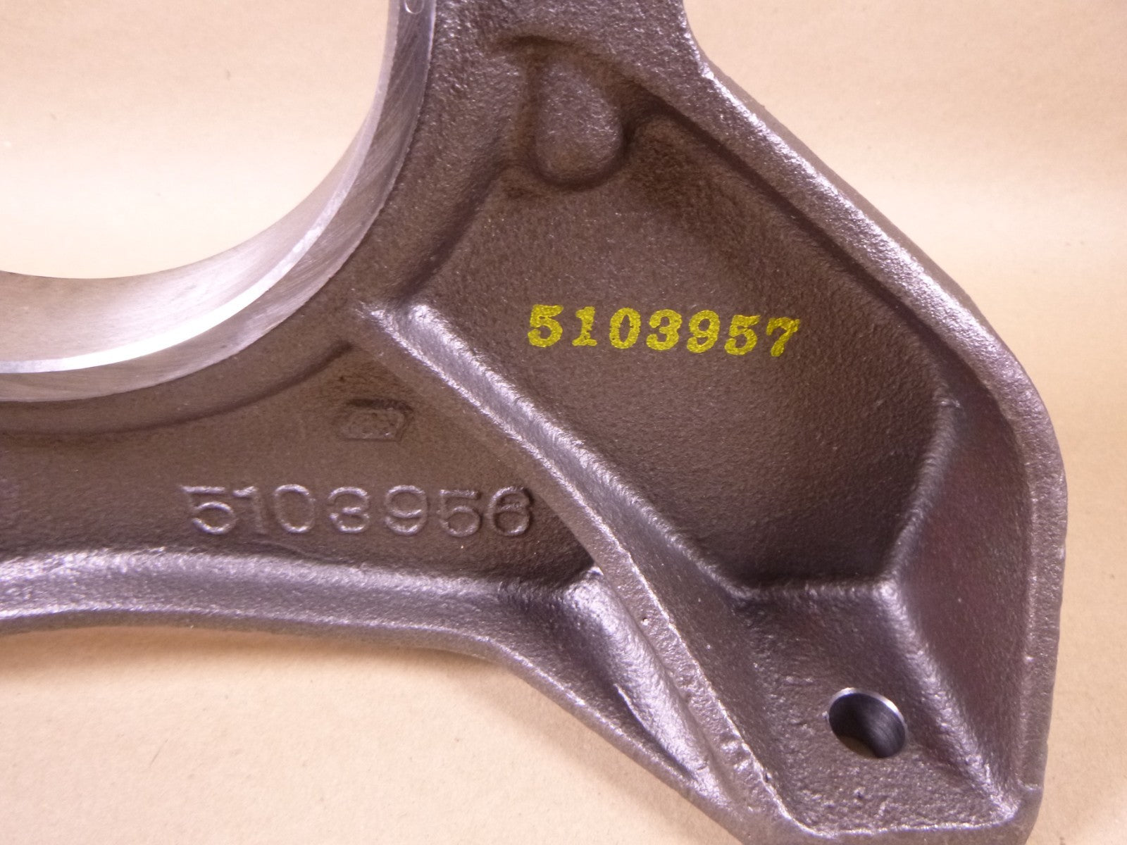 5103957 OEM Detroit Diesel Engine Trunnion Mounting Support For 8V92 Engine | Replacement Truck Parts, Trailer Accessories, Automobile Supplies, Car Parts &amp; Accessories