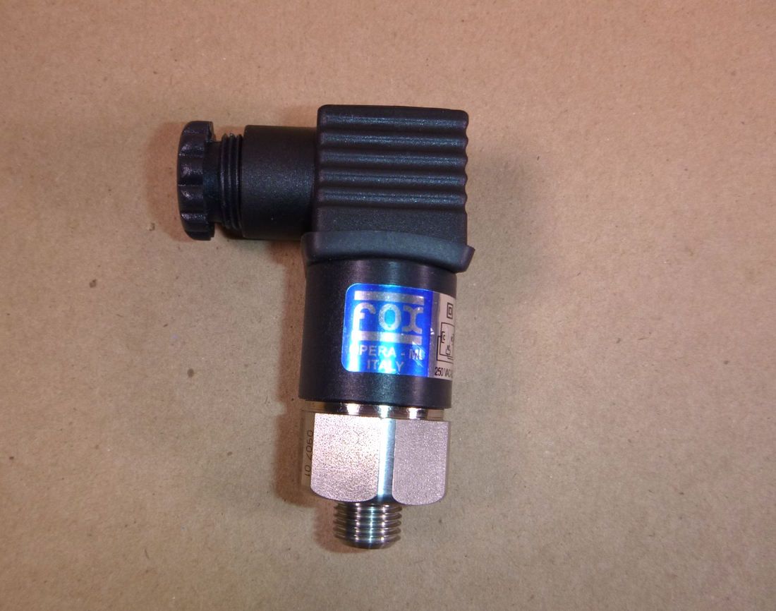 F31XV/M2 FOX Pressure Switch 0-10 bar 250Vac 110Vdc 1/4" Connection | Electrical MRO Replacement Parts &amp; Components and Commercial Electrical Supplies Company