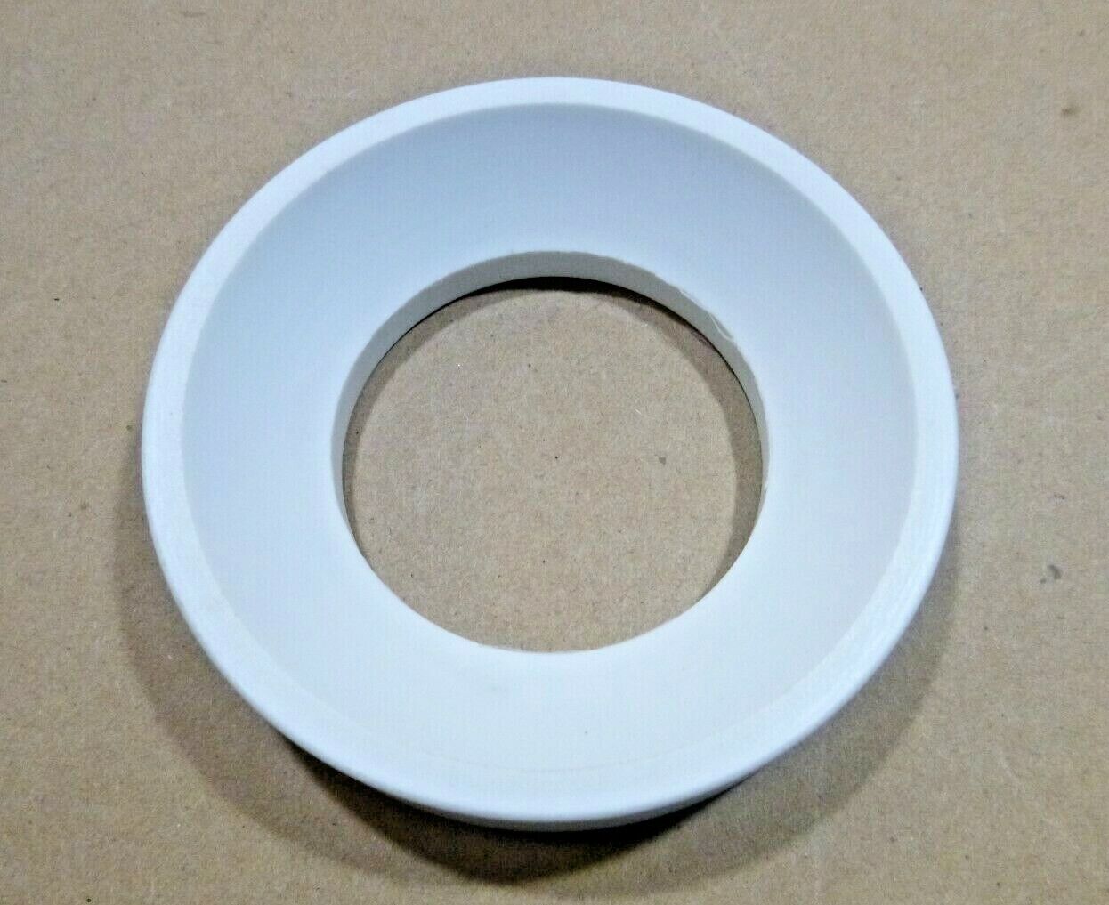 KALMAR RT240 BEARING RETAINING PLATE 9238280836, 3110-01-486-0115 | Industrial Tractor Parts Supplier and Surplus Tractor Parts &amp; Accessories