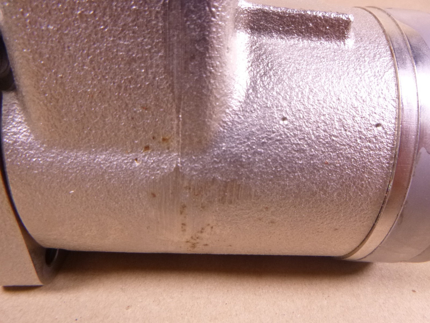 OEM Danfoss 101-1011-009 Hydraulic Motor, H-Series, 1" Shaft, 5.90 in³/r *PAINT CHIPPING* | Industrial Electric Motors, Pumps &amp; Parts