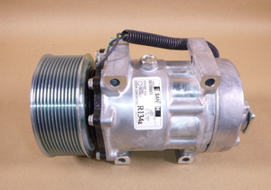 New Sanden SD7H15 AC Compressor U4051, 24 Volt 126mm Clutch, 12 Groove, R134a