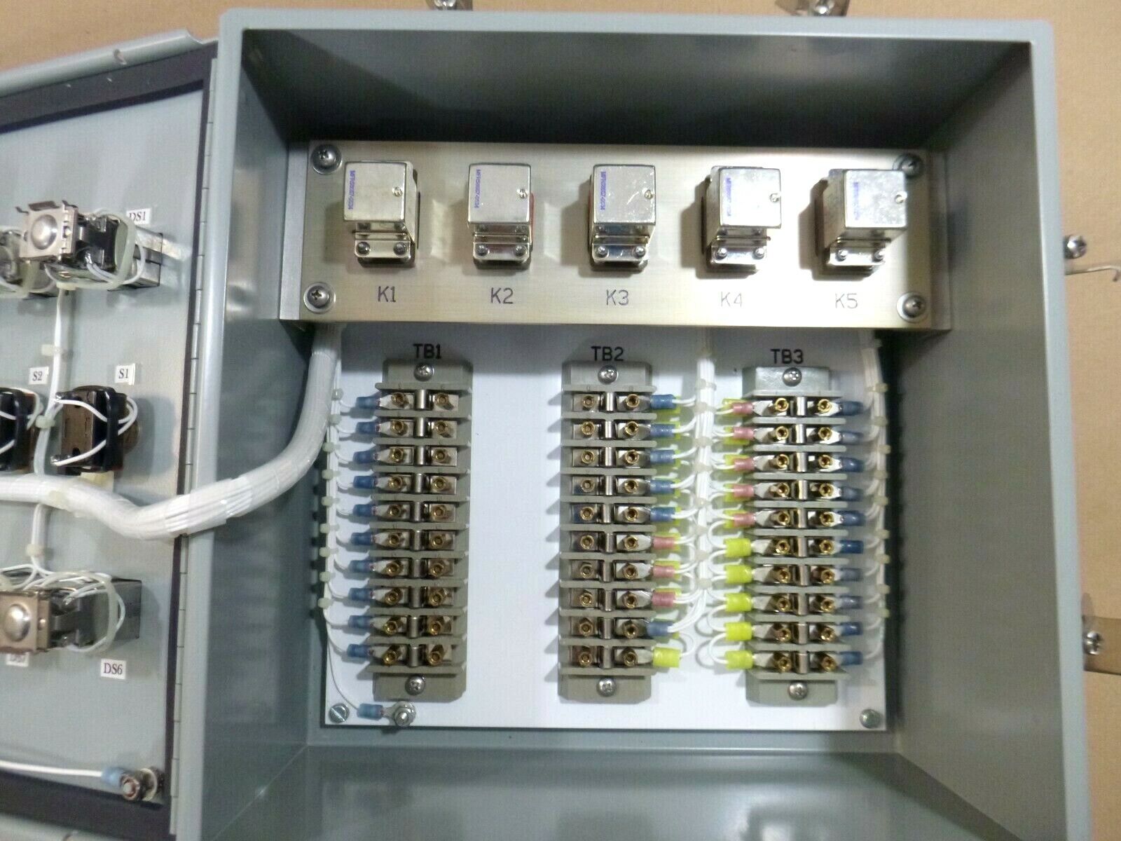 U.S. Naval Ships Service Dial Telephone System Interface Box 5895-01-457-9151 | Electrical MRO Replacement Parts &amp; Components and Commercial Electrical Supplies Company