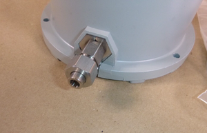 New Vacuum Gauge Compound Moeller 30″ hg – 30″ psi 4 1/2″ Dial, 1/4 NPT