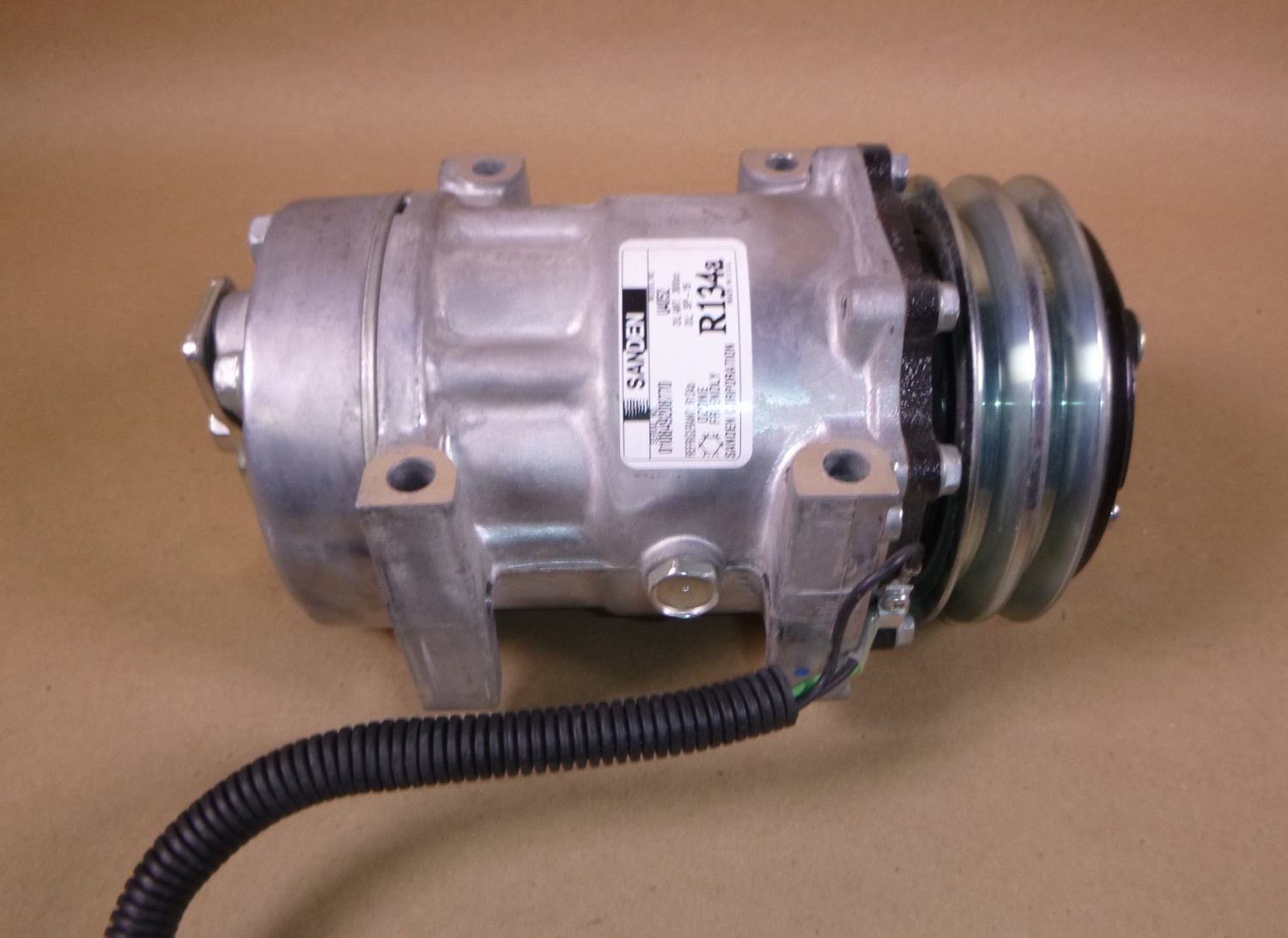U4052 Sanden AC Compressor 24 Volt 2 Groove SD7H15 Platform 7 Cylinder R-134a | Replacement Truck Parts, Trailer Accessories, Automobile Supplies, Car Parts &amp; Accessories