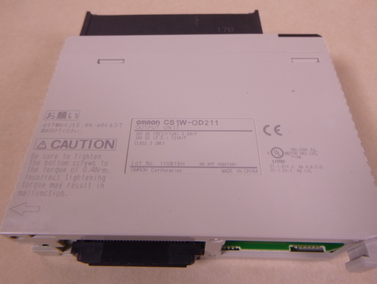Omron CS1 24VDC 12VA/P PLC Output Unit CS1W-OD211