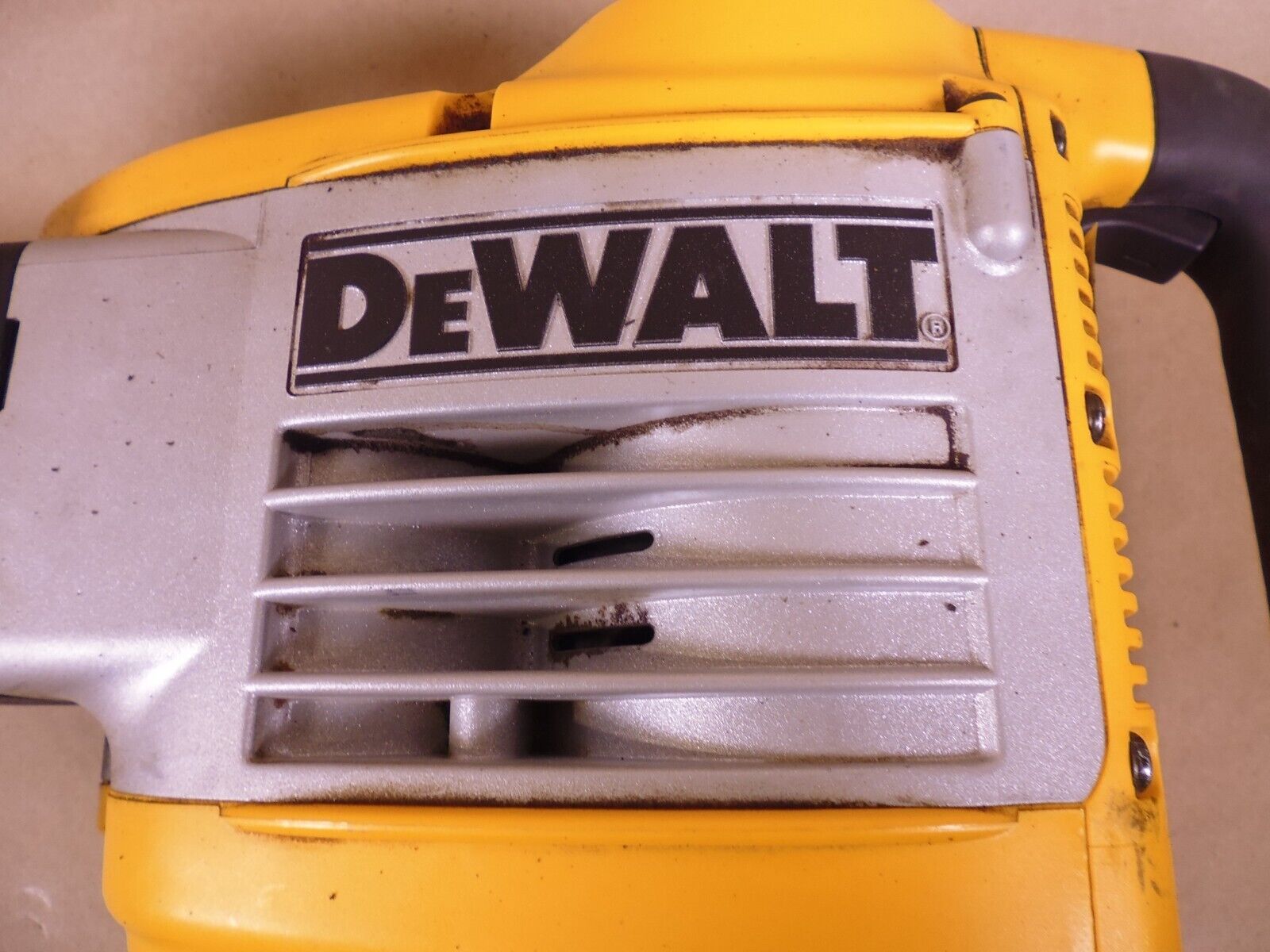 Dewalt D25940 Demolition Breaker Hammer 1620BPM 15A 120VAC w/ Case | Industrial MRO Tools and Replacement Industrial Equipment Components