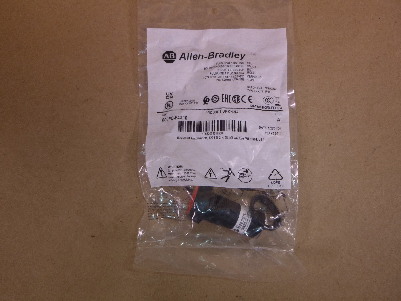 800FD-F4X10 Allen Bradley 22mm Momentary Push Button, No Power Module, Lamp Type | Electrical MRO Replacement Parts &amp; Components and Commercial Electrical Supplies Company