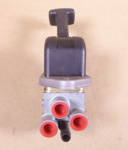 WABCO 9617231040 Hand Control Parking Brake Valve, MB P/N 002.430.79.81 | Replacement Truck Parts, Trailer Accessories, Automobile Supplies, Car Parts & Accessories
