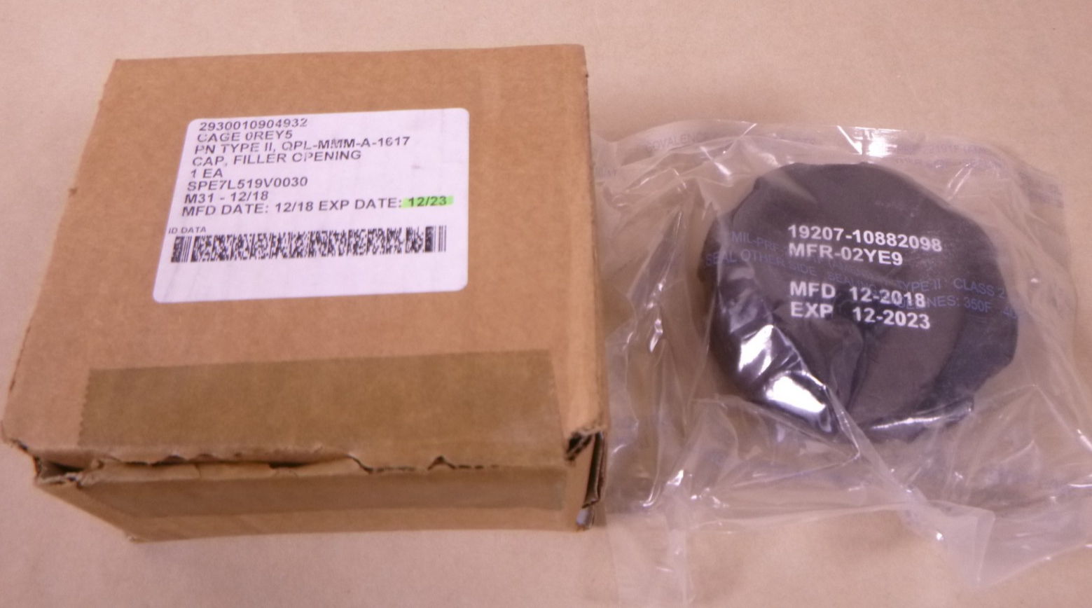 10882098 2.5" UNS Thread Dia. Brass Military Filler Cap , 2930-01-090-4932