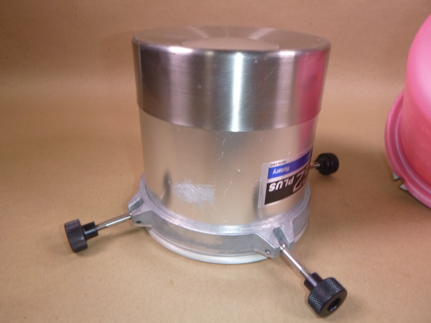 Binks SG2 Plus Pressure Cup Model 80-651 With Gast Rotary Agitator No Regulator | Industrial MRO Replacement Parts, Manufacturing Machine Parts &amp; Components, Heavy Equipment Parts Supplier