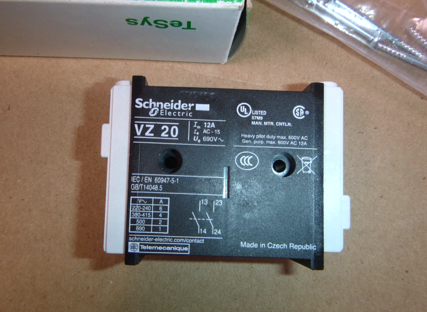 VZ20 Schneider Electric Auxiliary Contact Block | Electrical MRO Replacement Parts &amp; Components and Commercial Electrical Supplies Company