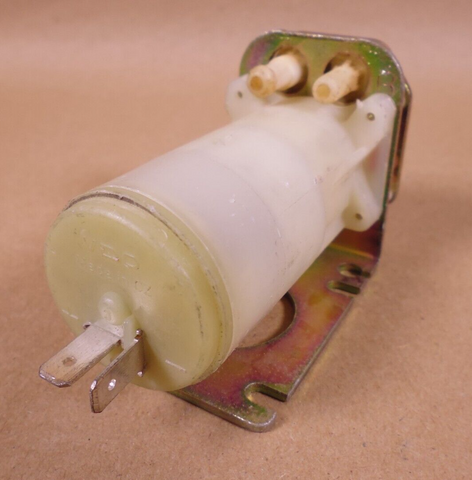 VDO Windshield Washer Pump 246-075-010-001 24V , 2540-01-547-6642 | Replacement Truck Parts, Trailer Accessories, Automobile Supplies, Car Parts & Accessories