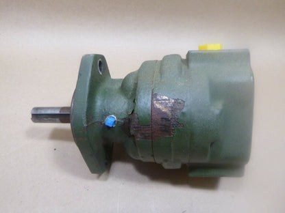 HYDRAULIC MOTOR M977 SERIES HEMTT 1510KA6A1FB, 4320-01-147-8013 (FOR PARTS) | Replacement Truck Parts, Trailer Accessories, Automobile Supplies, Car Parts &amp; Accessories