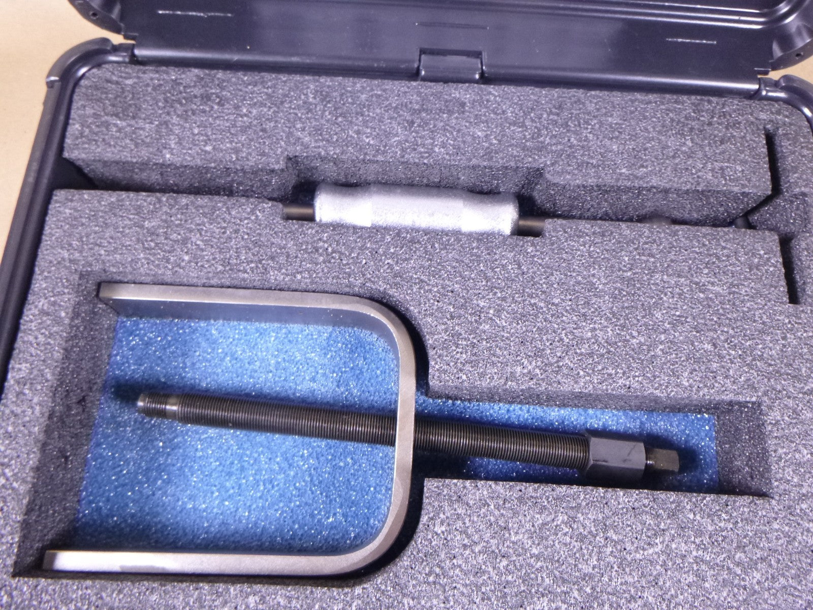 USED OTC 6981 Blind Hole Puller Set (Made In USA) *Missing 1 Piece* | Industrial MRO Tools and Replacement Industrial Equipment Components