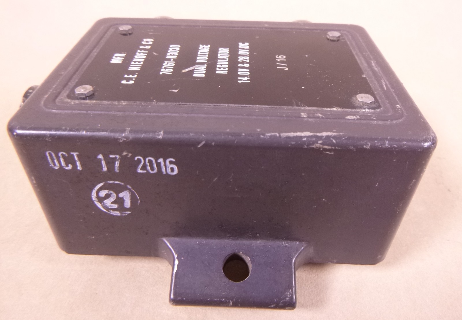 C.E. Niehoff N3030 Dual Voltage Regulator , 14V &amp; 28V DC , 6110-01-420-1229