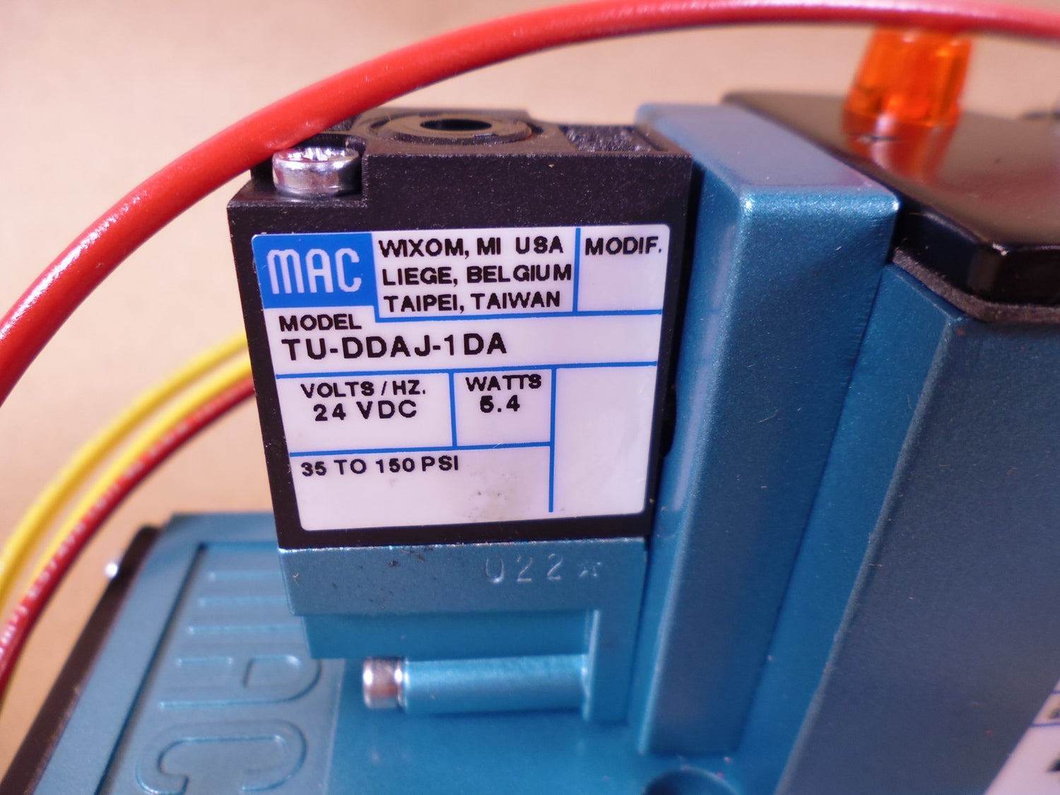 MAC 82A-BF-CKA-TU-DDA1-1DA Solenoid Valve 4 Way 2-Pos 24VDC 5.4W 150PSI | Electrical MRO Replacement Parts &amp; Components and Commercial Electrical Supplies Company