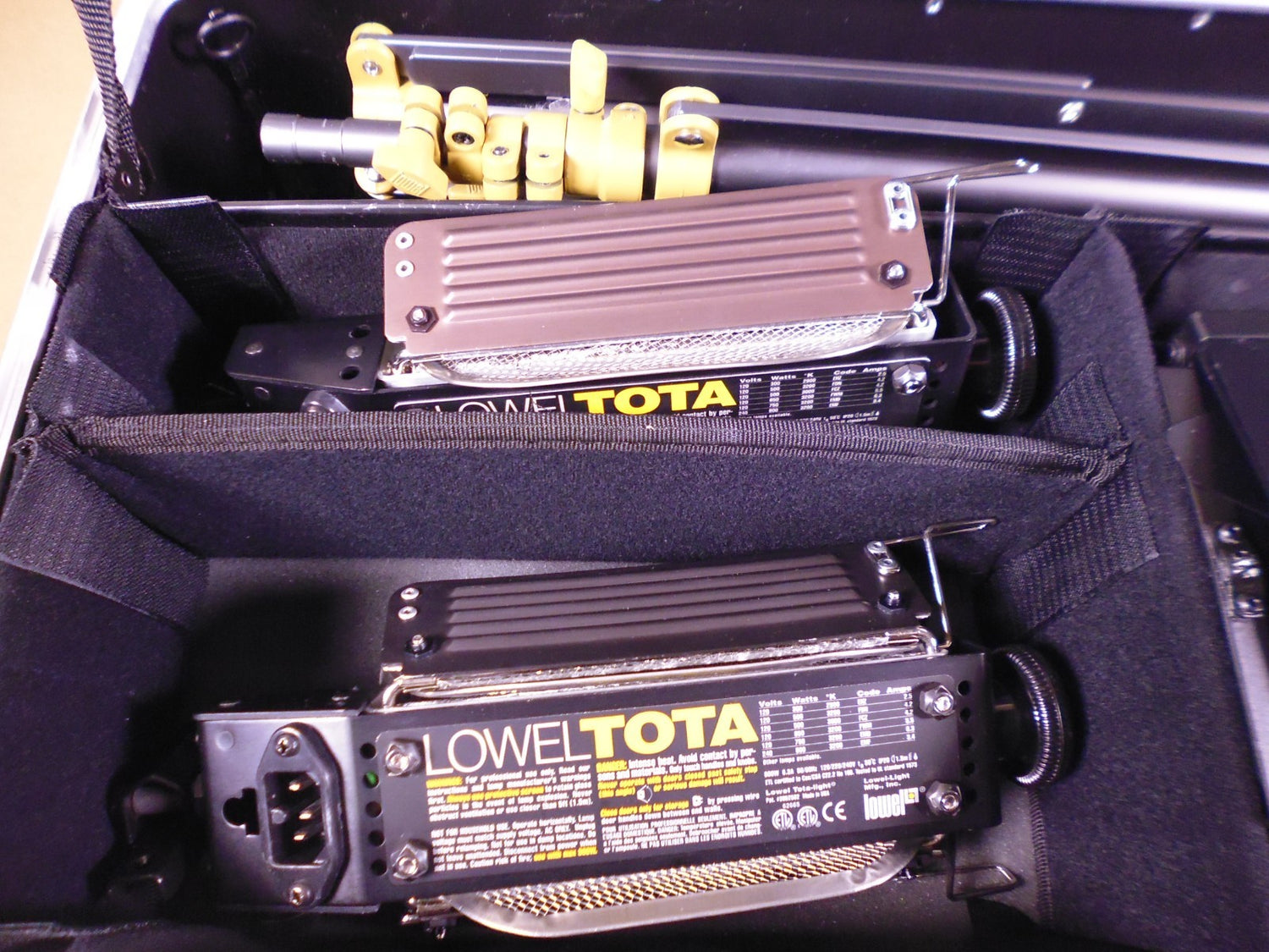 (Light Set) Lowell Light Omni Tota Cables, Stands, Umbrella, Hard Case | Electrical MRO Replacement Parts &amp; Components and Commercial Electrical Supplies Company