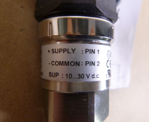 Danfoss 060G1563 MBS 3000 Pressure Transmitter, 0 to 14.5 psig, 4-20 mA Din Plug