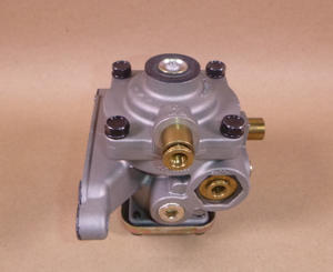 OEM Bendix For International Modulating Valve, Inversion R-7, 3561639C1, 800969 | Replacement Truck Parts, Trailer Accessories, Automobile Supplies, Car Parts & Accessories