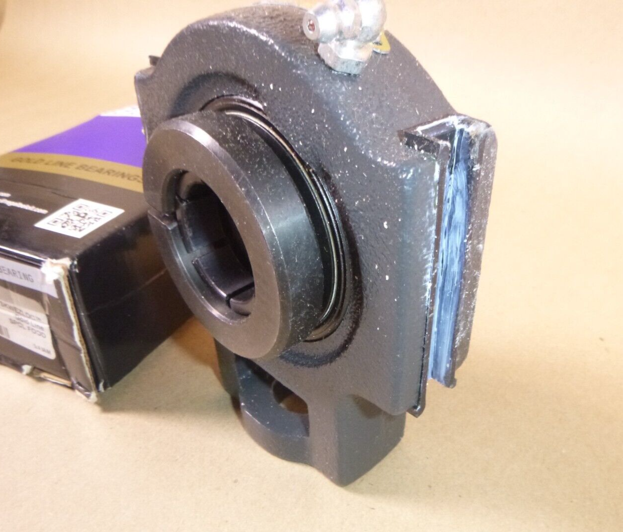 Sealmaster ST-20T Take-Up Ball Bearing Unit, Side Mount, 1-1/4" Bore, Skwezloc | Industrial MRO Replacement Parts, Manufacturing Machine Parts &amp; Components, Heavy Equipment Parts Supplier