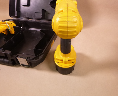 DeWalt 18V 1/2in. Cordless Impact Wrench Kit (DW059) W/ 2 Batteries &amp; Charger