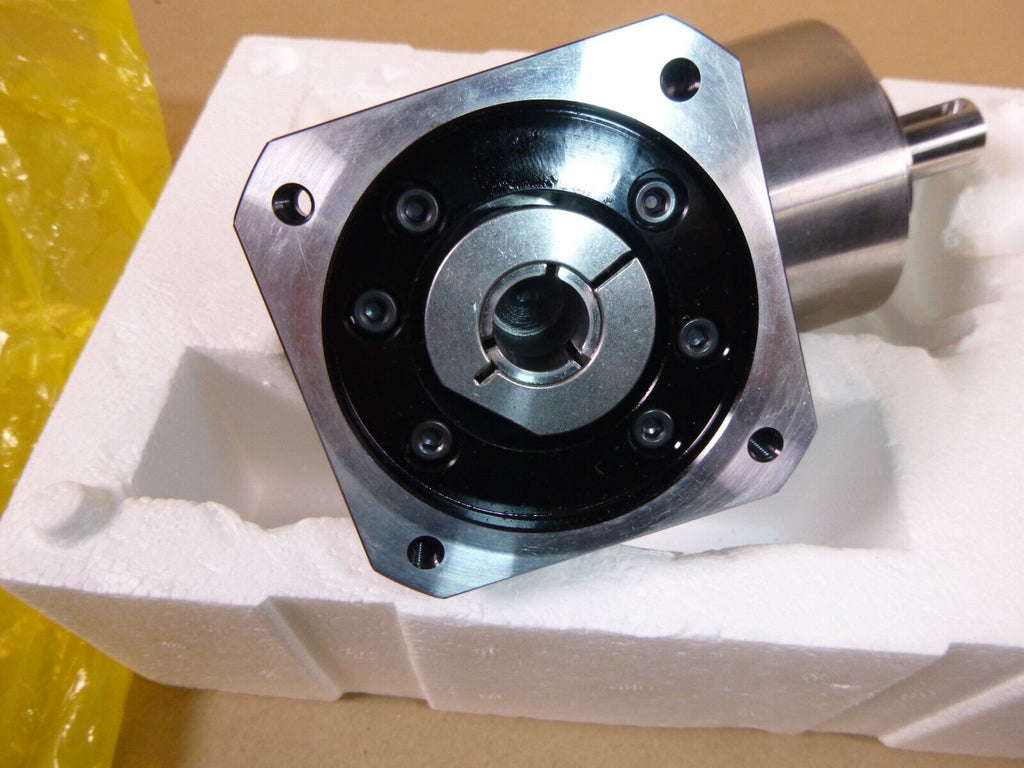New Apex Dynamics AER070 Right Angle Planetary Gearbox SIZE 70, 10:1 RATIO | Industrial Electric Motors, Pumps & Parts