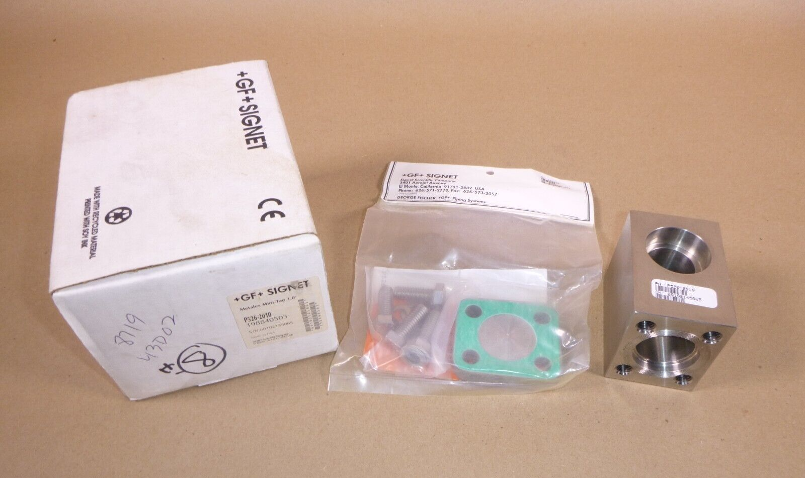 New GF Signet P526-2010, 316 SS Metalex Mini-Tap Fittings 1" Pipe ID W/ Cap Kit | Industrial MRO Replacement Parts, Manufacturing Machine Parts &amp; Components, Heavy Equipment Parts Supplier