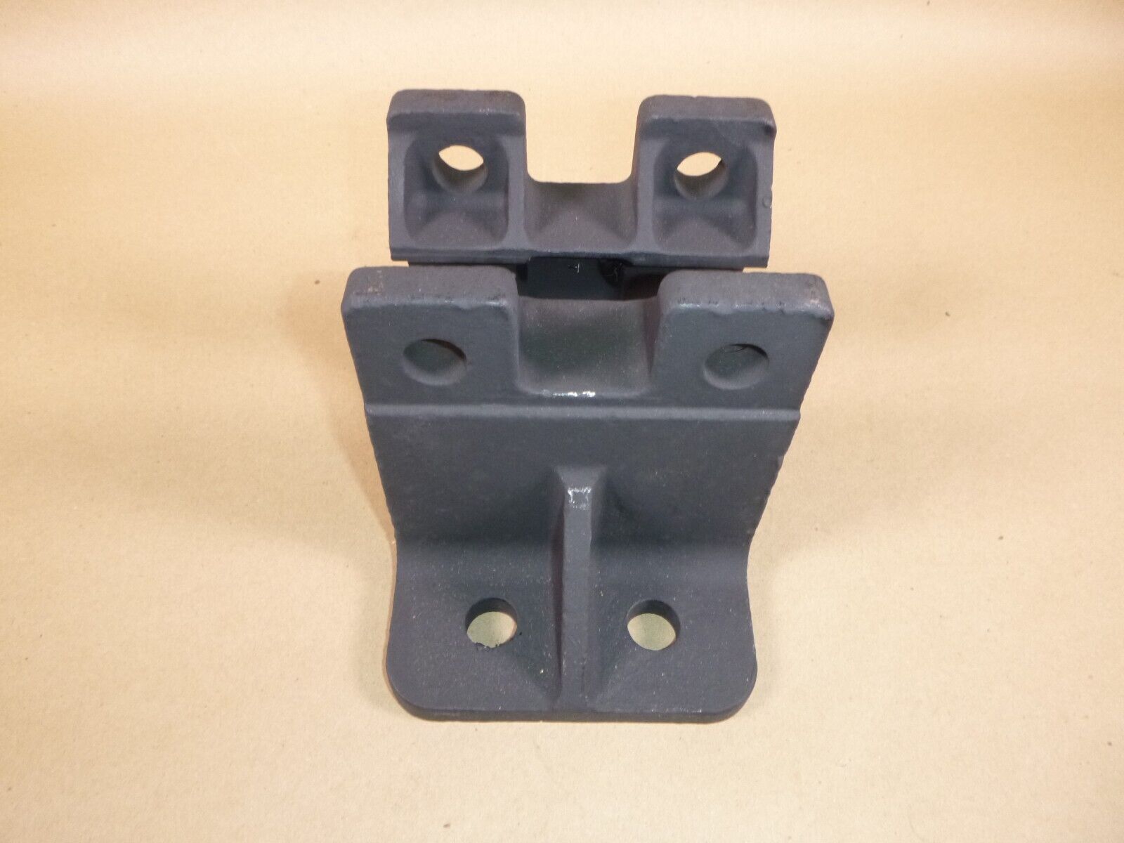 Hutchens 11455 Tri Axle Suspension Trunnion Hanger – 2 1/2 HI For 3 1/2 OD Tube | Replacement Truck Parts, Trailer Accessories, Automobile Supplies, Car Parts &amp; Accessories