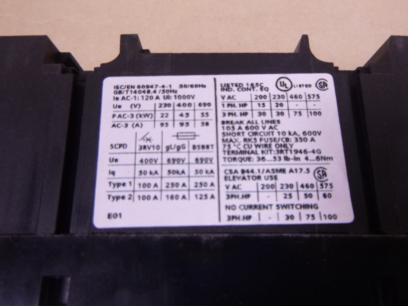 Siemens 3RT1046-1AK60 Contactor 3RT10461AK60 OEM 110V/120V 50/60HZ , 45kW 400V