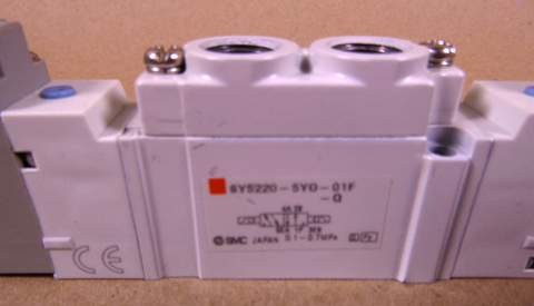 SY5220-5YO-01F-Q, SMC Double Solenoid Valve 24 Vdc Coil, New