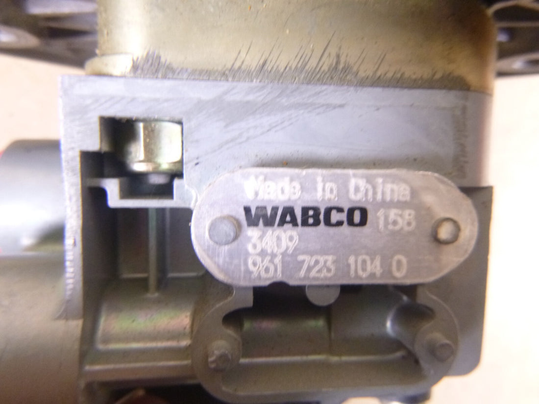 WABCO 9617231040 Hand Control Parking Brake Valve, MB P/N 002.430.79.81 | Replacement Truck Parts, Trailer Accessories, Automobile Supplies, Car Parts &amp; Accessories
