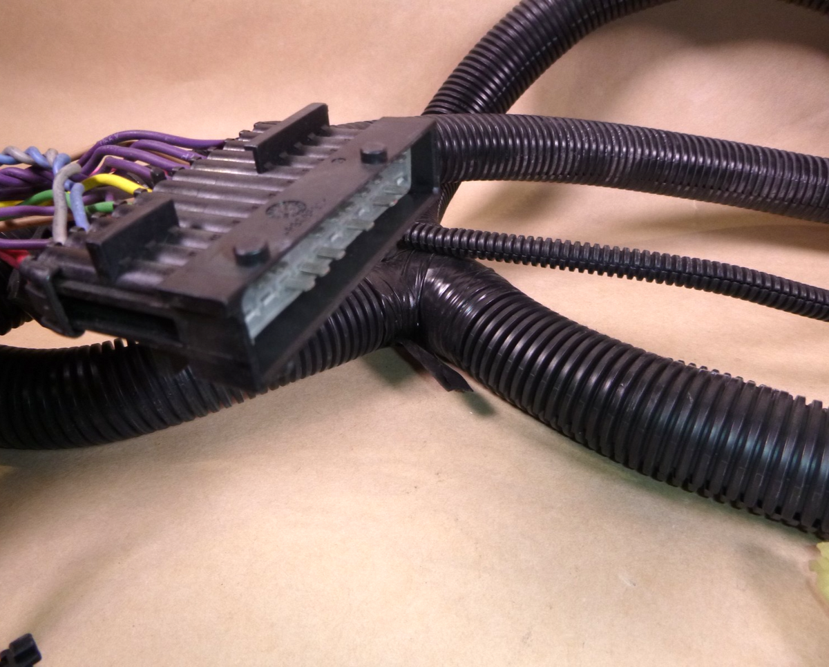 MRAP MaxxForce 9 &amp; 10 Engine Wiring Harness 3824187C92L, 3824187C91, 3824187C92