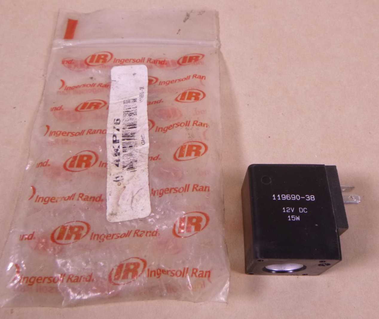OEM Ingersoll-Rand 119690-38 Solenoid Valve Coil 4KP976 , 12VDC 15W