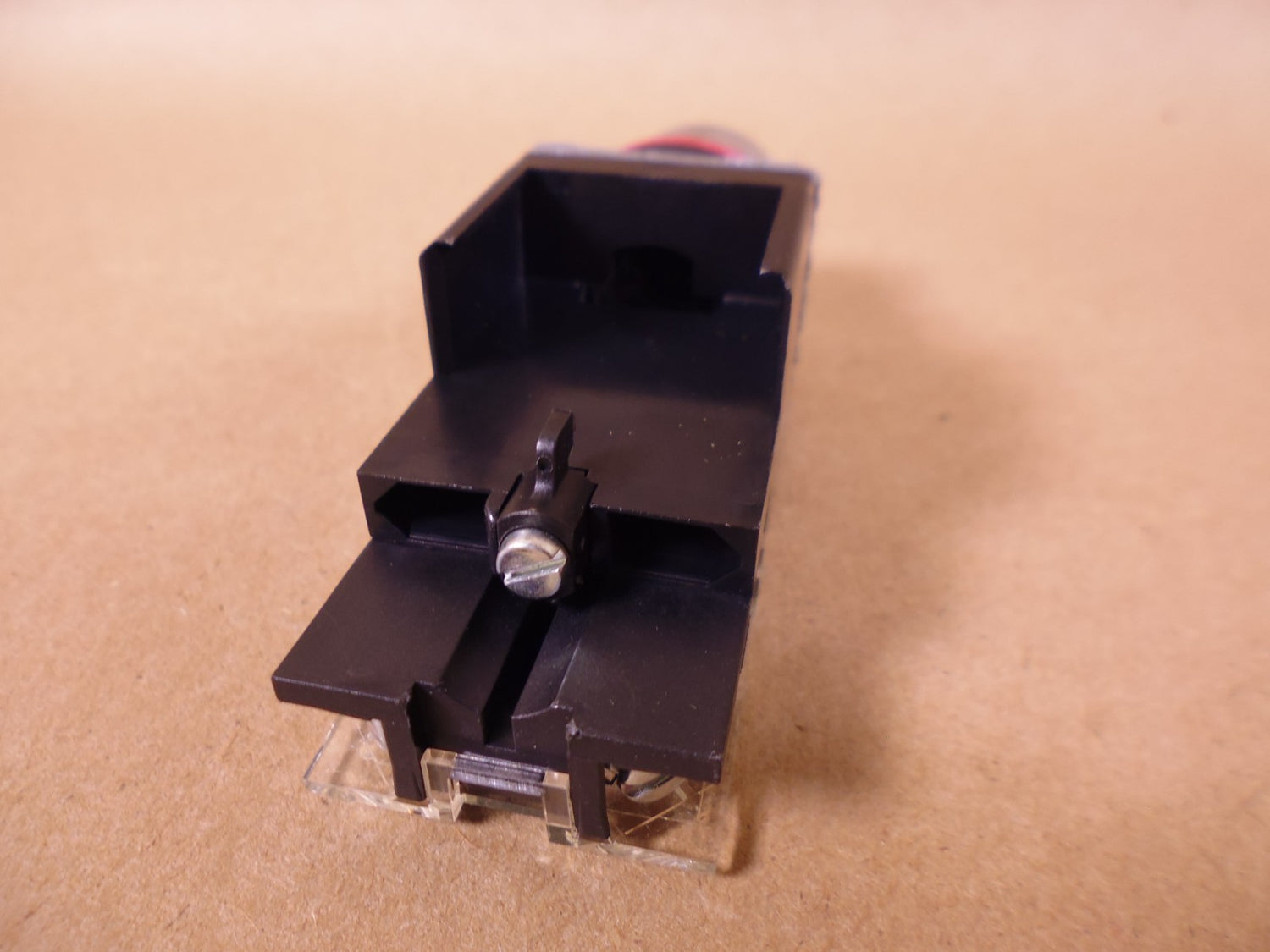 Allen Bradley 800MR-B1 Push Button 800MRB1 , SER C | Electrical MRO Replacement Parts &amp; Components and Commercial Electrical Supplies Company