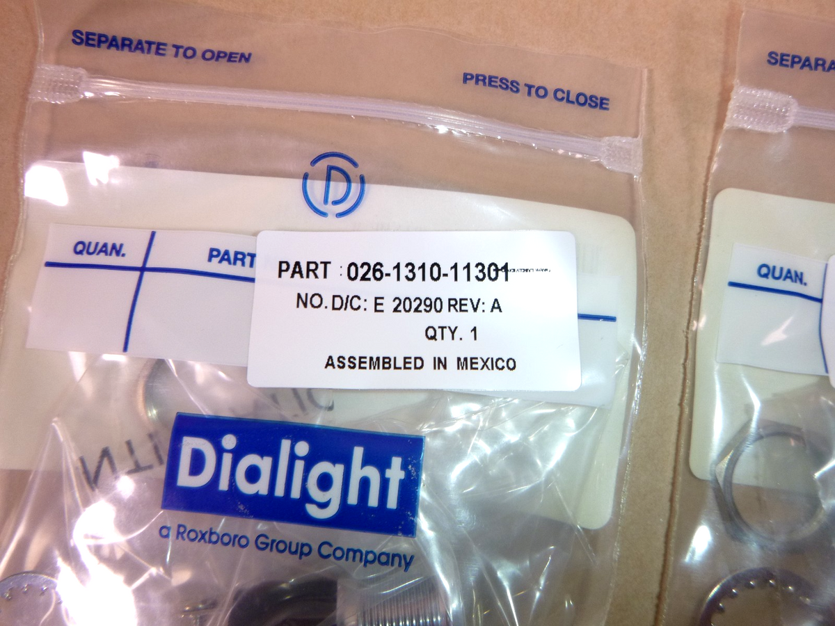 Dialight Lamp Holder 026-1310-11301, T3 1/4 Bayonet Base 026131011301 (5 Pcs)