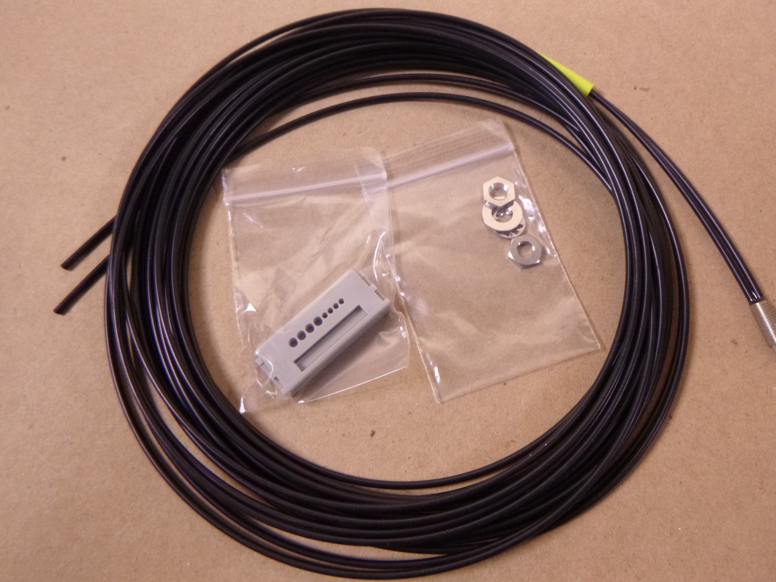 OEM Keyence FU-67 (5000) Fiber Optic Sensor Genuine (Lot Of 3) | Electrical MRO Replacement Parts &amp; Components and Commercial Electrical Supplies Company