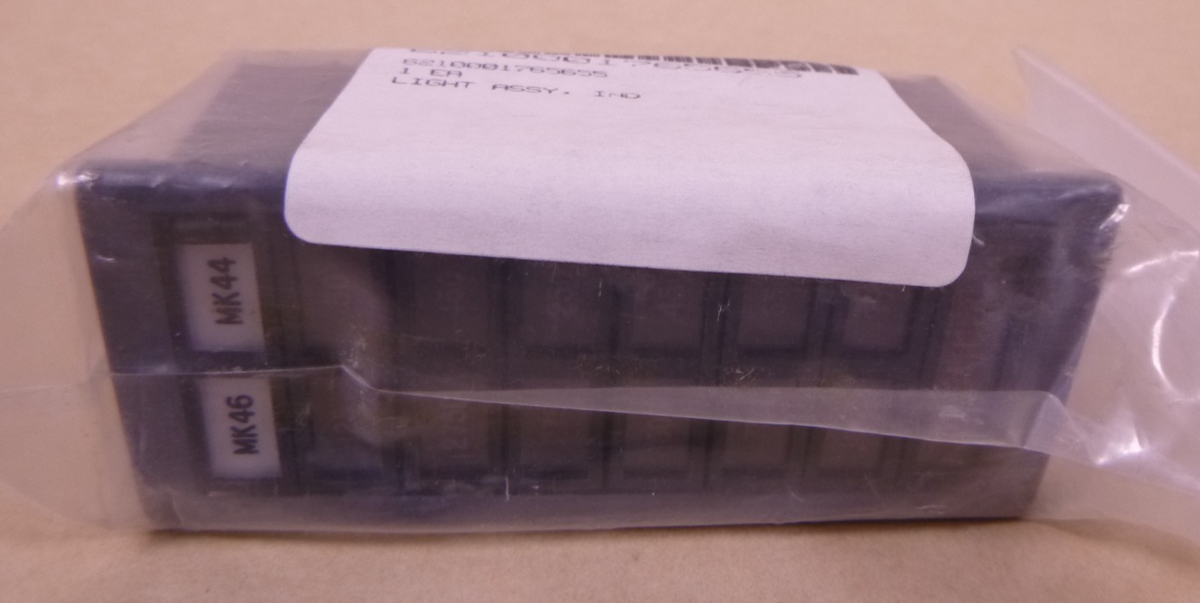 Eaton 351-11092-002 Indicator Light Assembly , 6210-00-176-5655