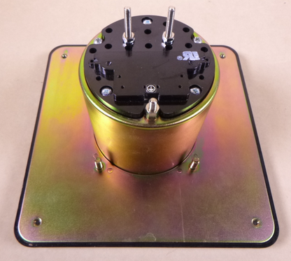 4981P1100-28F DB-16 Scale Meter 0-50 Feet, 0-90.6 Barrels x100 6625-01-302-0738