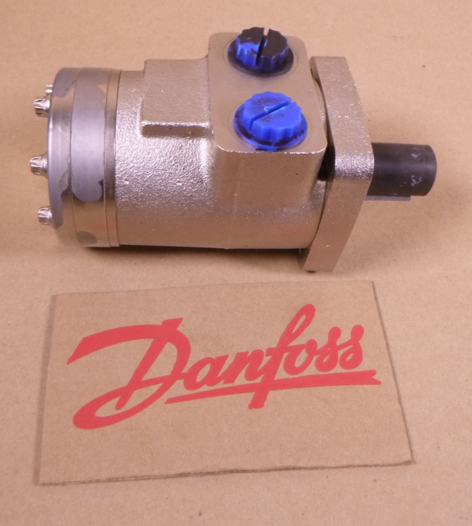 OEM Danfoss 101-1011-009 Hydraulic Motor, H-Series, 1" Shaft, 5.90 in³/r *PAINT CHIPPING* | Industrial Electric Motors, Pumps &amp; Parts