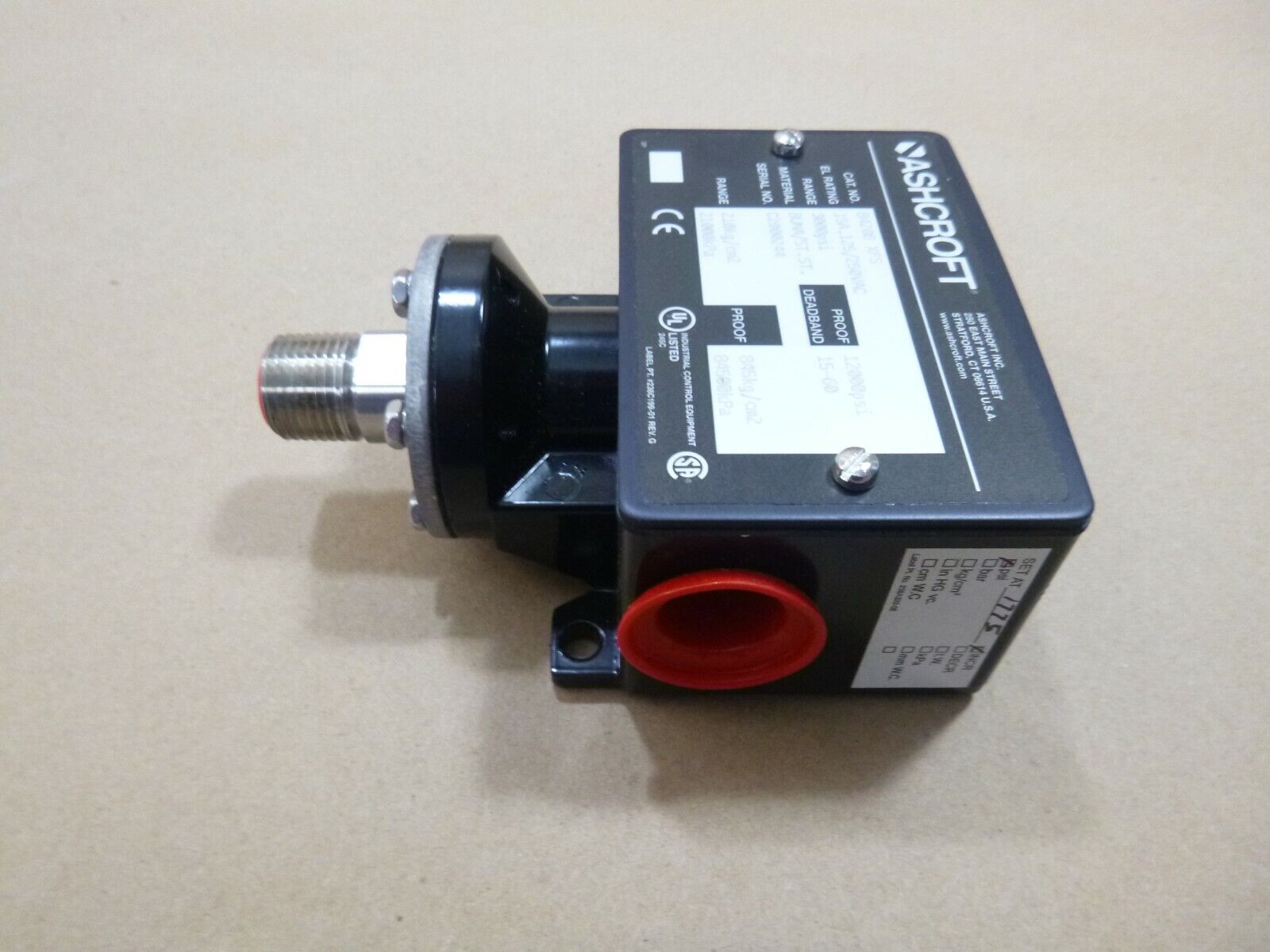 Ashcroft B420BXFS Differential Pressure Switch 3000 Psi - 15 Amp - 125/250 Vac | Industrial MRO Replacement Parts, Manufacturing Machine Parts &amp; Components, Heavy Equipment Parts Supplier