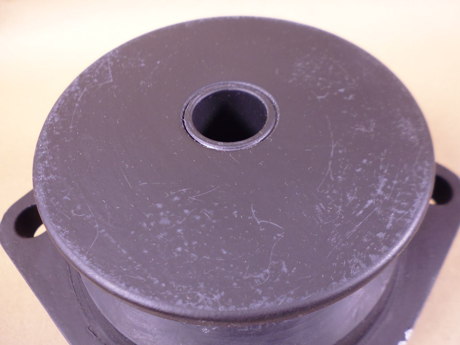 Oil State 6G900 Pipe Hanger Resilient Mount , 450-900 lb, 5342-01-424-2352 | Industrial MRO Replacement Parts, Manufacturing Machine Parts &amp; Components, Heavy Equipment Parts Supplier