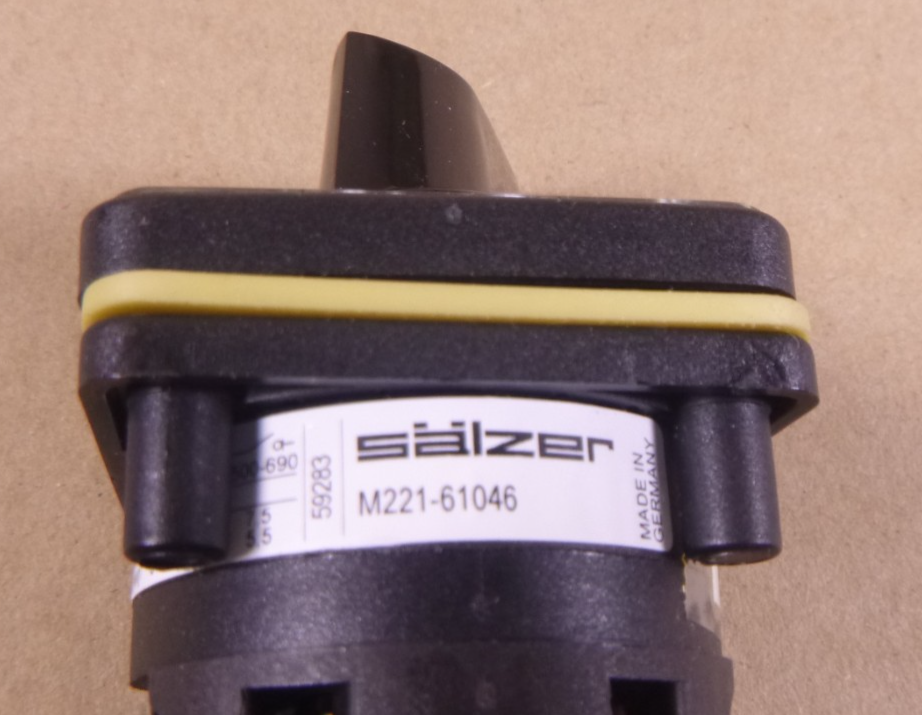 Salzer M221-61046 Rotary Cam Switch , 7.5kW 380-440V , 20A 600VAC | Electrical MRO Replacement Parts &amp; Components and Commercial Electrical Supplies Company