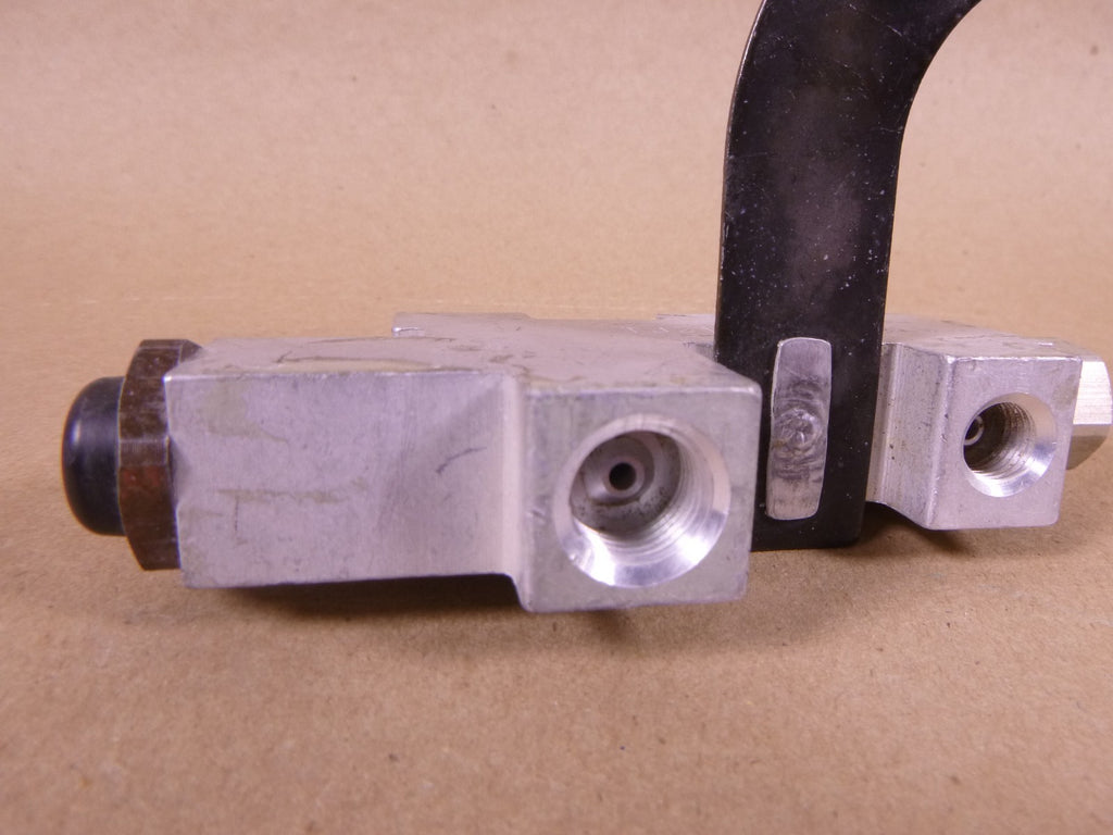 HMMWV M998 Master Cylinder Regulating Valve , 12339353 , 4820-01-186-0822